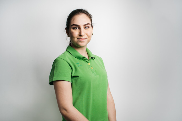Zahnarzt Ulm – Dr. Wachter – Team – Chiara Savoia Team - Zahnarzt Ulm - Zahnarztpraxis Dr. Werner Boch - Mitarbeiterin Xhenete Kaba
