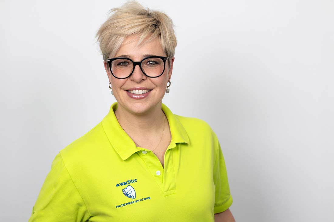 Team - Zahnarzt Ulm - Zahnarztpraxis Dr. Werner Boch - Mitarbeiterin Frau Merk