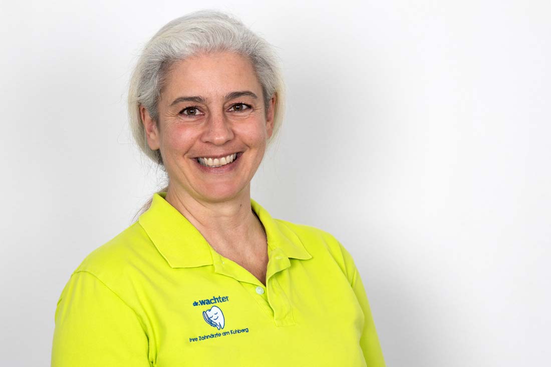 Team - Zahnarzt Ulm - Zahnarztpraxis Dr. Werner Boch - Mitarbeiterin Frau Bleilinger